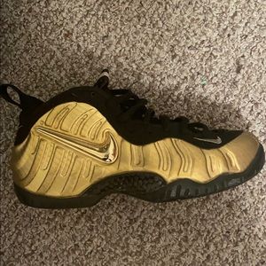Gold foamposites and Easter 12s